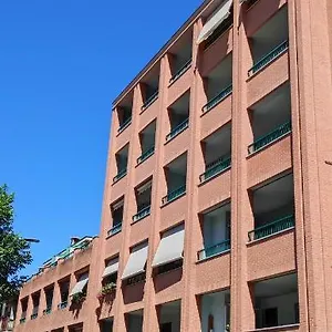 6 A Casa , Milán Italia