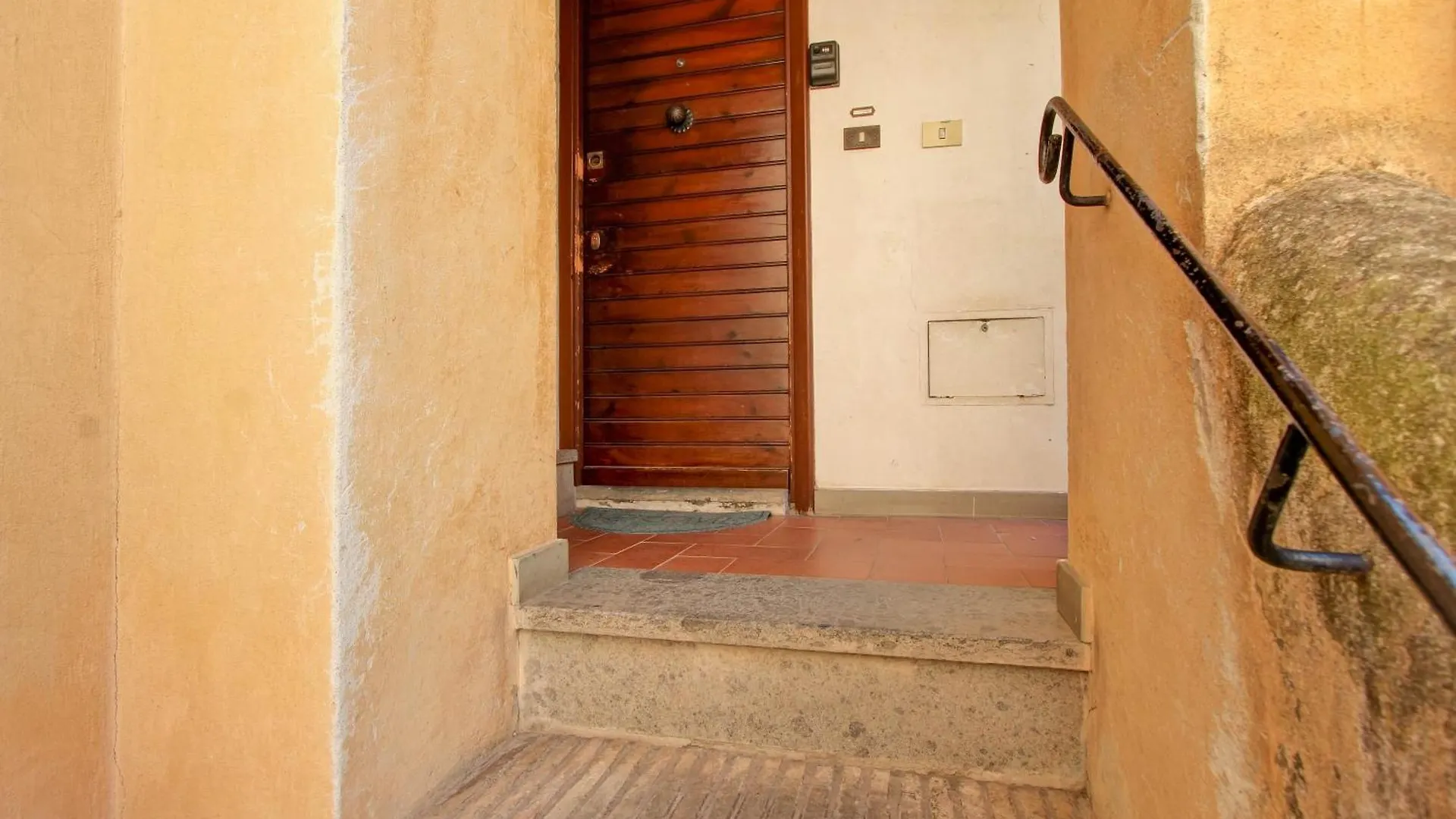 Apartment Campo De Fiori - Loft In Originario Anfiteatro Romano Italy
